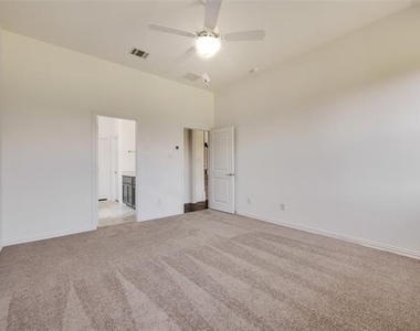 1820 Purtis Creek Drive - Photo Thumbnail 18
