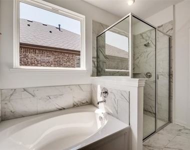 1820 Purtis Creek Drive - Photo Thumbnail 20
