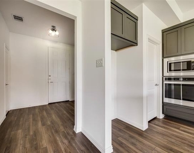 1820 Purtis Creek Drive - Photo Thumbnail 13