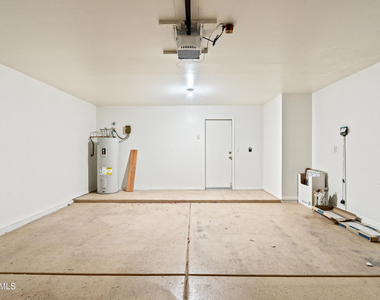 20223 N 30th Street - Photo Thumbnail 15