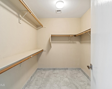 20223 N 30th Street - Photo Thumbnail 21