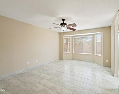 20223 N 30th Street - Photo Thumbnail 16