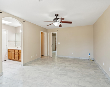 20223 N 30th Street - Photo Thumbnail 18