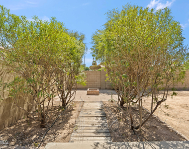 20223 N 30th Street - Photo Thumbnail 31