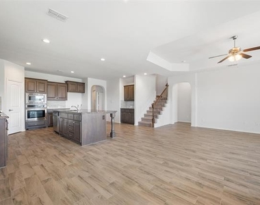 1500 Canary Lane - Photo Thumbnail 11