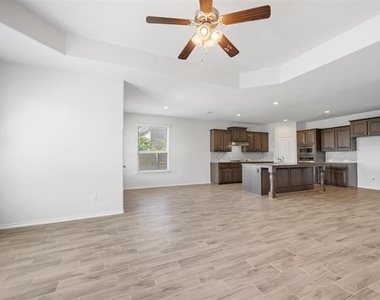 1500 Canary Lane - Photo Thumbnail 15