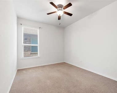 1500 Canary Lane - Photo Thumbnail 18