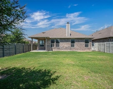 1500 Canary Lane - Photo Thumbnail 34
