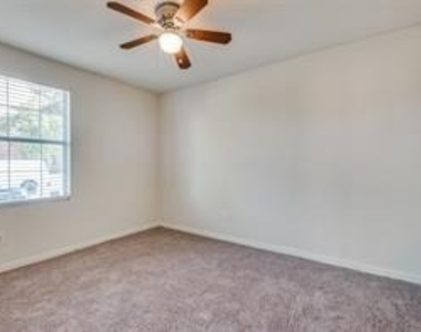 1942 Ryder Drive - Photo Thumbnail 5