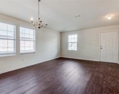 1942 Ryder Drive - Photo Thumbnail 1