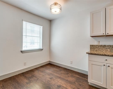 4633 Fairmount Street - Photo Thumbnail 5