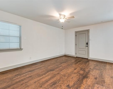 4633 Fairmount Street - Photo Thumbnail 12