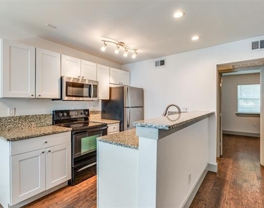 4633 Fairmount Street - Photo Thumbnail 7