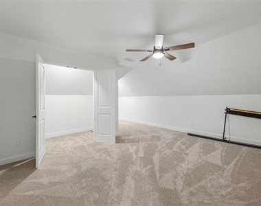 700 S Crockett Street - Photo Thumbnail 19