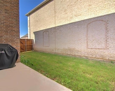 12618 Akenside Road - Photo Thumbnail 23