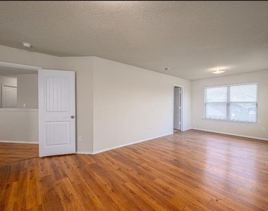 800 Cormorant Drive - Photo Thumbnail 18