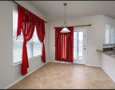 800 Cormorant Drive - Photo Thumbnail 10