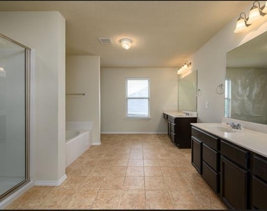 800 Cormorant Drive - Photo Thumbnail 19