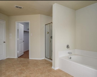 800 Cormorant Drive - Photo Thumbnail 20