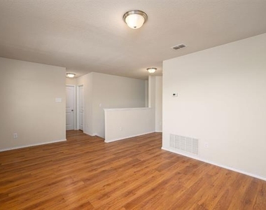 800 Cormorant Drive - Photo Thumbnail 15