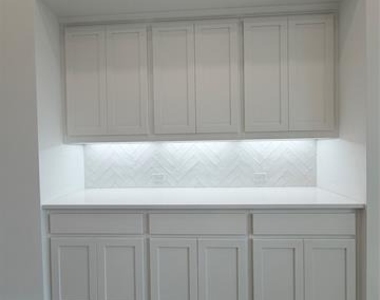 1404 Pintail Place - Photo Thumbnail 8