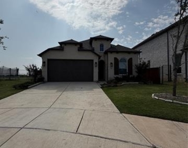 1404 Pintail Place - Photo Thumbnail 1