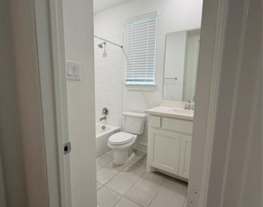 1404 Pintail Place - Photo Thumbnail 11