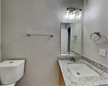 7908 Swan Park Drive - Photo Thumbnail 15