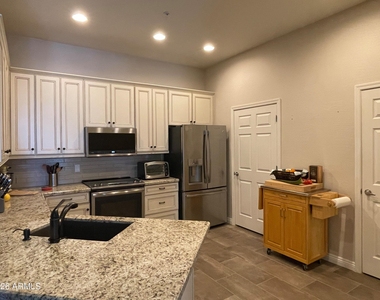 14575 W Mountain View Boulevard - Photo Thumbnail 1