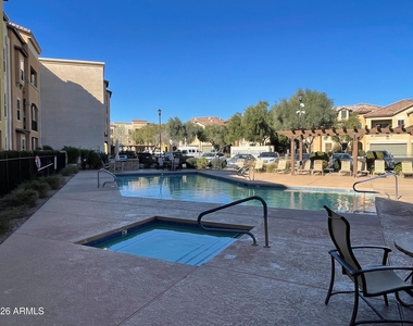 14575 W Mountain View Boulevard - Photo Thumbnail 15