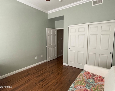 14575 W Mountain View Boulevard - Photo Thumbnail 12