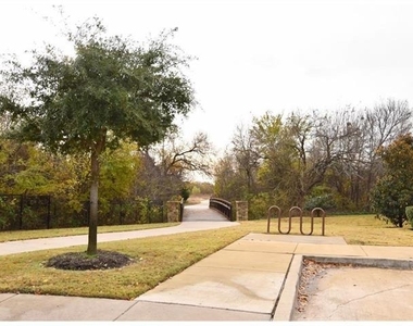 1708 Estacado Drive - Photo Thumbnail 20