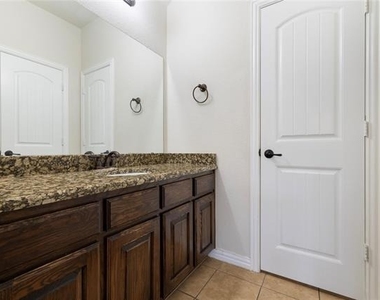 4013 Dalton Drive - Photo Thumbnail 16