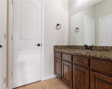 4013 Dalton Drive - Photo Thumbnail 11