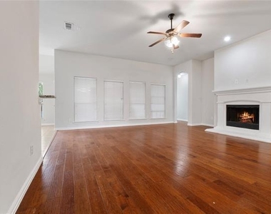 4013 Dalton Drive - Photo Thumbnail 24