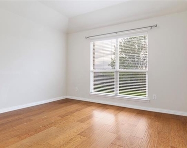 4013 Dalton Drive - Photo Thumbnail 13