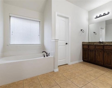 4013 Dalton Drive - Photo Thumbnail 33