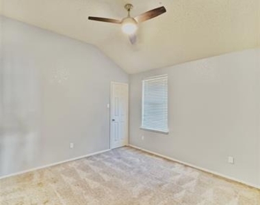 507 Thunder Trail - Photo Thumbnail 7