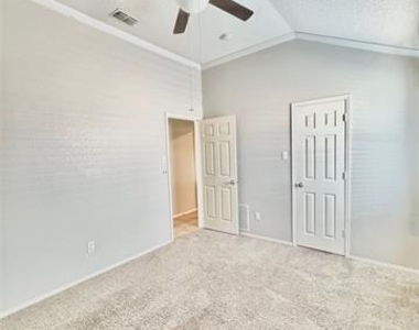 507 Thunder Trail - Photo Thumbnail 9