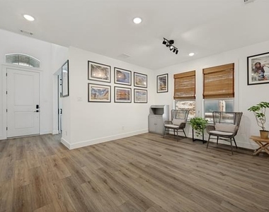 724 Danbury Street - Photo Thumbnail 1