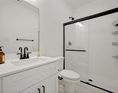 724 Danbury Street - Photo Thumbnail 22