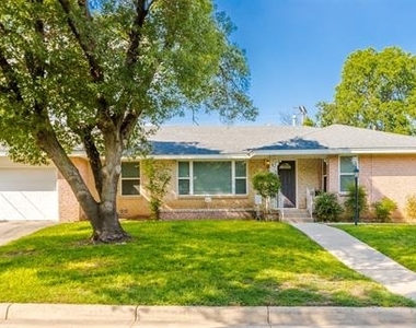 4808 Terrace Trail - Photo Thumbnail 1