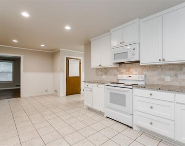 4808 Terrace Trail - Photo Thumbnail 10