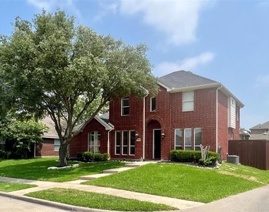 6902 Westover Drive - Photo Thumbnail 1