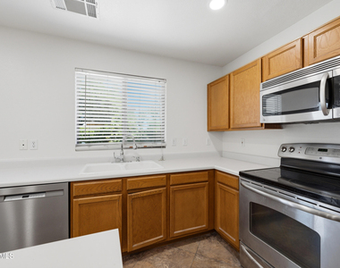 1571 E Orchid Court - Photo Thumbnail 10
