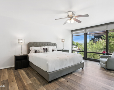 4808 N 24th Street - Photo Thumbnail 14