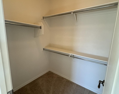 12128 W Tara Lane - Photo Thumbnail 11