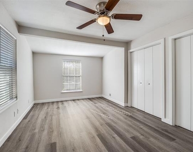 5416 East Side Avenue - Photo Thumbnail 5