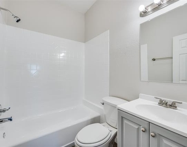 5416 East Side Avenue - Photo Thumbnail 9