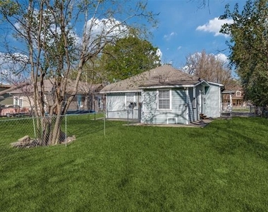 5416 East Side Avenue - Photo Thumbnail 11